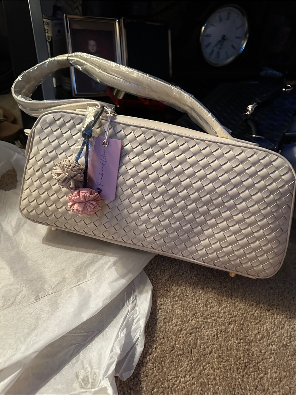 Ello purse